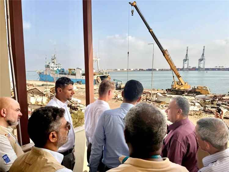 وفد ألماني رفيع يطّلع على سير تنفيذ مشاريع تطوير البنية التحتية السمكية والمختبر المركزي للجودة بعدن