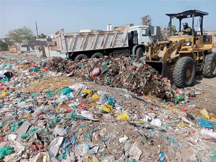 صندوق نظافة زنجبار يواصل حملة رفع المخلفات