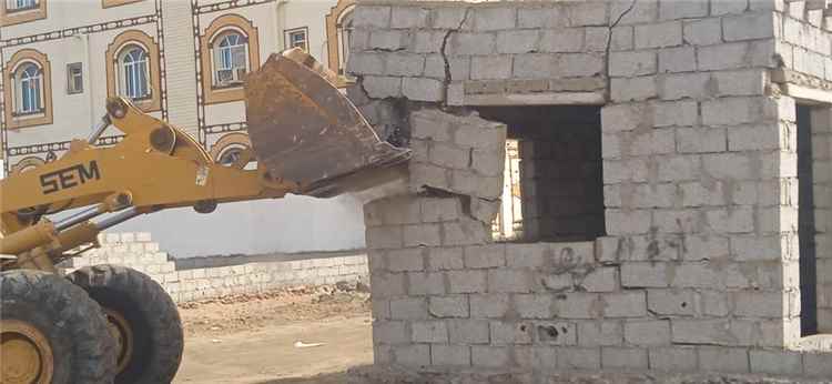 خورمكسر تنفذ حملة إزالة للتعديات على الأراضي الحكومية المخصصة للخدمات العامة
