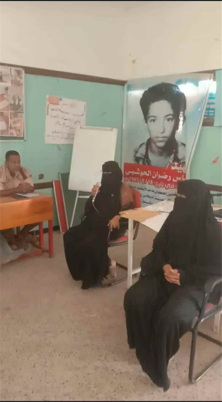الأستاذة نجوى فضل تؤكد أهمية تطبيق "تنوير" التعليمي وتدعو طلاب الثانوية العامة بالمسيمير للاستفادة منه