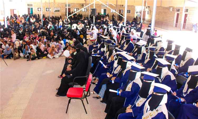 `مدير عام بروم ميفع يحضر فعاليات الحفل التكريمي لأوائل التلميذات والطالبات بمجمع بروم التعليمي`