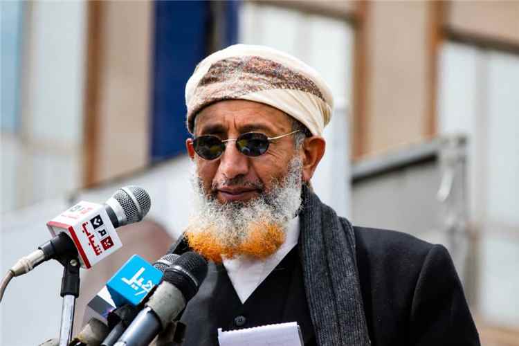 قيادي في حزب الإصلاح يدعو لتنفيذ مخرجات الحوار الوطني وإعلان الأقاليم الستة بدءًا بحضرموت