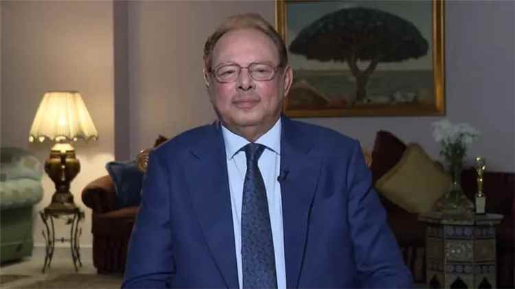 علي ناصر محمد: يمكن معالجة أخطاء التجارب اليمنية الماضية والحوار اليمني يشمل الجميع