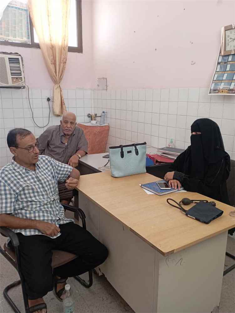 عدن.. المفلحي يقوم بزيارة عيدية للمجمعات الصحية حاشد والقاهرة في المنصورة