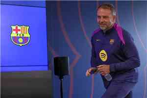 مدرب برشلونة يشعل الكلاسيكو بحديثه عن مشاكل ريال مدريد الأخيرة