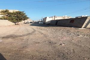 معاناة مستمرة في الممدارة.. طريق “حي البريد” خارج الخدمة منذ سنوات وسط غياب المعالجة
