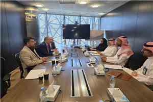 وزير الصحة يبحث مع مساعد المشرف العام على البرنامج  السعودي لتنمية اليمن مجالات التعاون المشترك