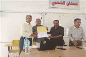 كلية طور الباحة الجامعية بجامعة لحج تكرم أساتذتها وموظفيها