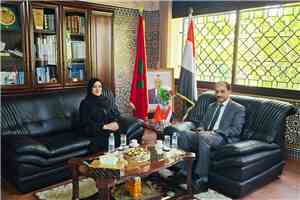السفير عزالدين الأصبحي يستقبل الأستاذة عبير الحضرمي بالرباط