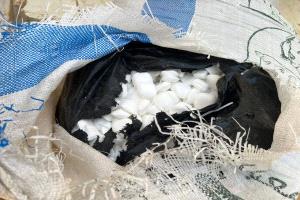 إحباط محاولة تهريب مواد كيميائية خطرة وأدوية في منفذ الوديعة