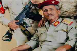 العميد يوسف العاقل يعزي في وفاة العقيد محمد عبدالله صالح “البطل”