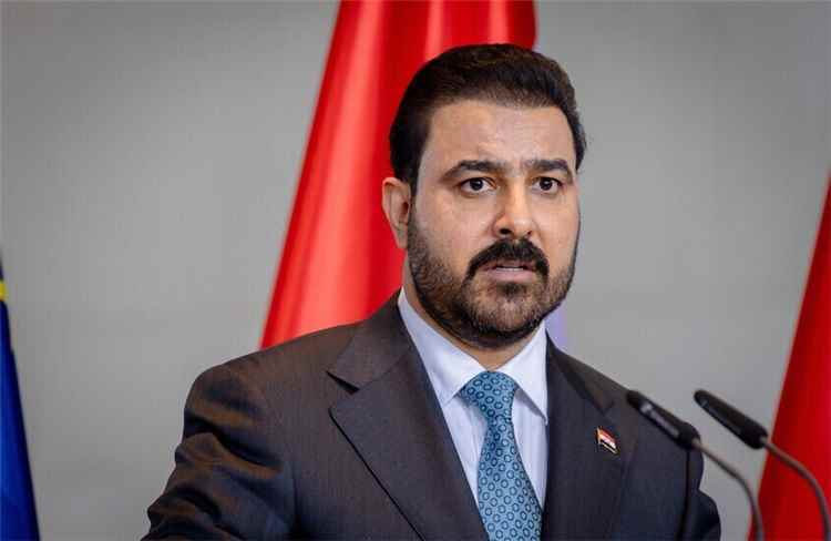 رئيس الوزراء العراقي يعلن عن قانون قادم بشأن الحشد الشعبي ويكشف ملامحه