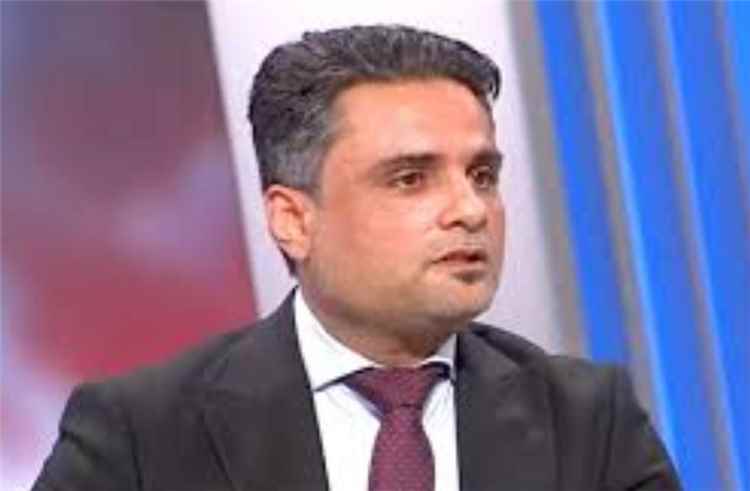 نائب وزير الإعلام يشيد بتضحيات ابطال القوات المسلحة في جبهات باب المندب والمخا
