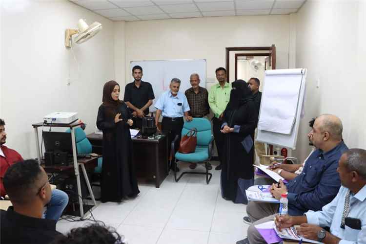 شركة النفط اليمنية تفتتح دورة تدريبية في صيانة ومعايرة مضخات الوقود في المحطات