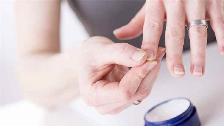 علامات قد تكشف مشكلات صحية خطيرة