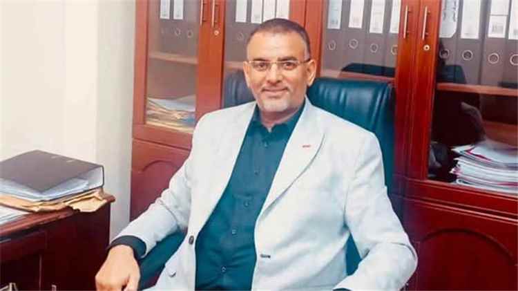 مدير عام الصحة بعدن يعزي بوفاة المهندس فتحي علوي السقاف
