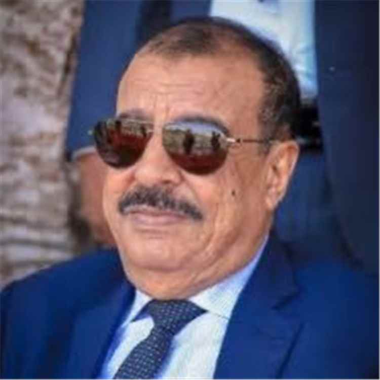 بن بريك يدعو أبناء الجنوب للتلاحم ودعم المقاومة الجنوبية في مختلف الجبهات