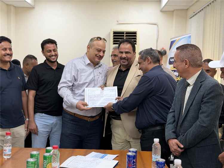 شركة النفط بعدن تختتم دورة تخصصية في صيانة ومعايرة مضخات الوقود بمشاركة مختصين من فروع الشركة في المحافظات