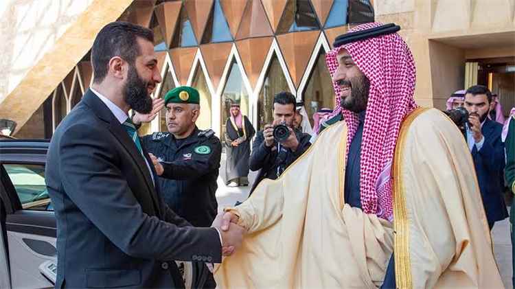 رويترز تكشف ما دار خلف الكواليس بين الشرع وولي العهد بشأن اليمن