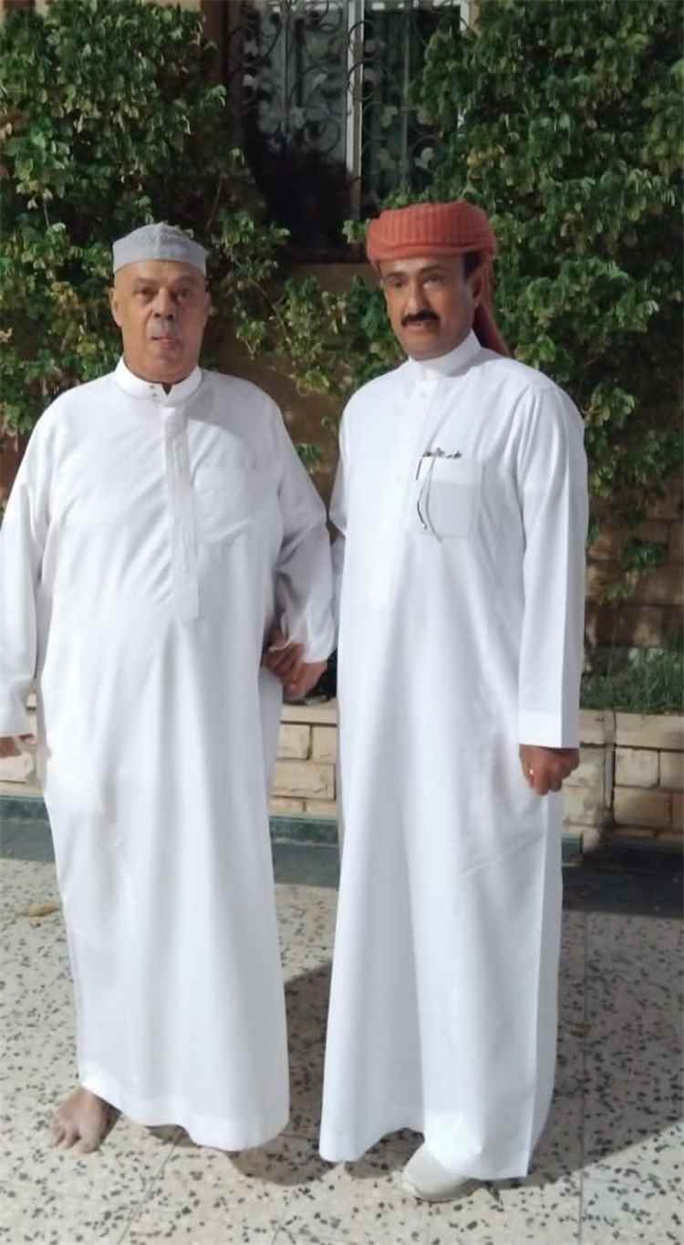 محافظ شبوة يزور اللواء عبدالله عليوه، ويستحضر محطاته الوطنية في بناء المؤسسة الدفاعية لليمن