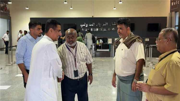 مدير عام أمن الطيران بالهيئة يتفقد سير العمل بمطار الريان الدولي