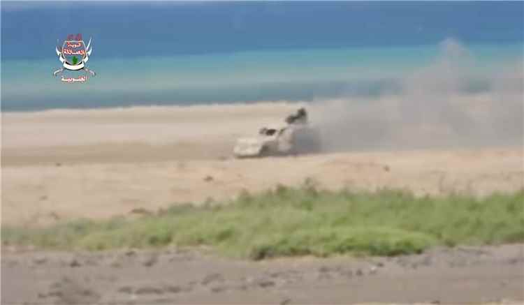 العمالقة الجنوبية تدمر 5 مدرعات حوثية في محاولة تقدم باتجاه مطار ذوباب بالساحل الغربي