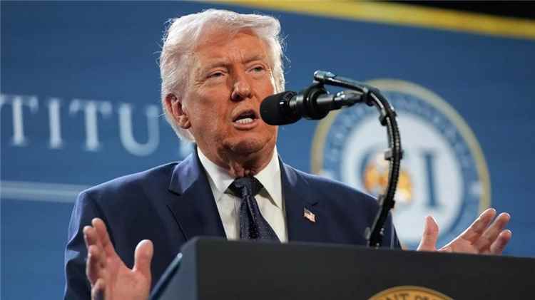 ترامب: لدينا اتصالات مع الحوثيين وما فعلوه كان سيئاً للغاية