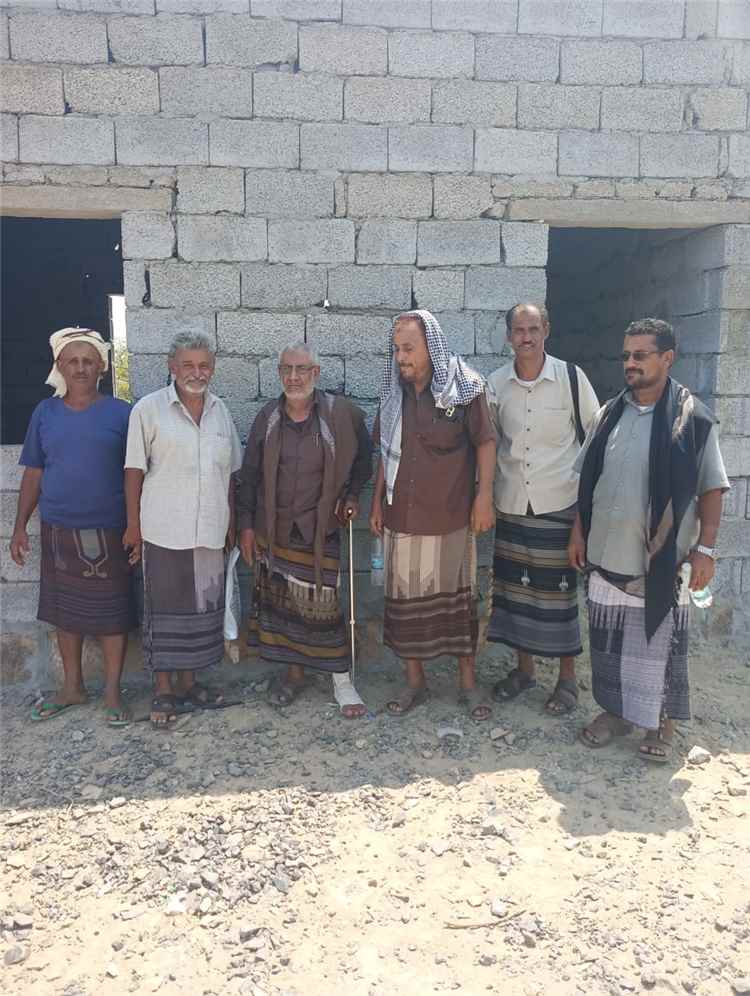 مدير عام الملاح يسلم مشروع بناء فصلين دراسيين في قرية وادي ثمار