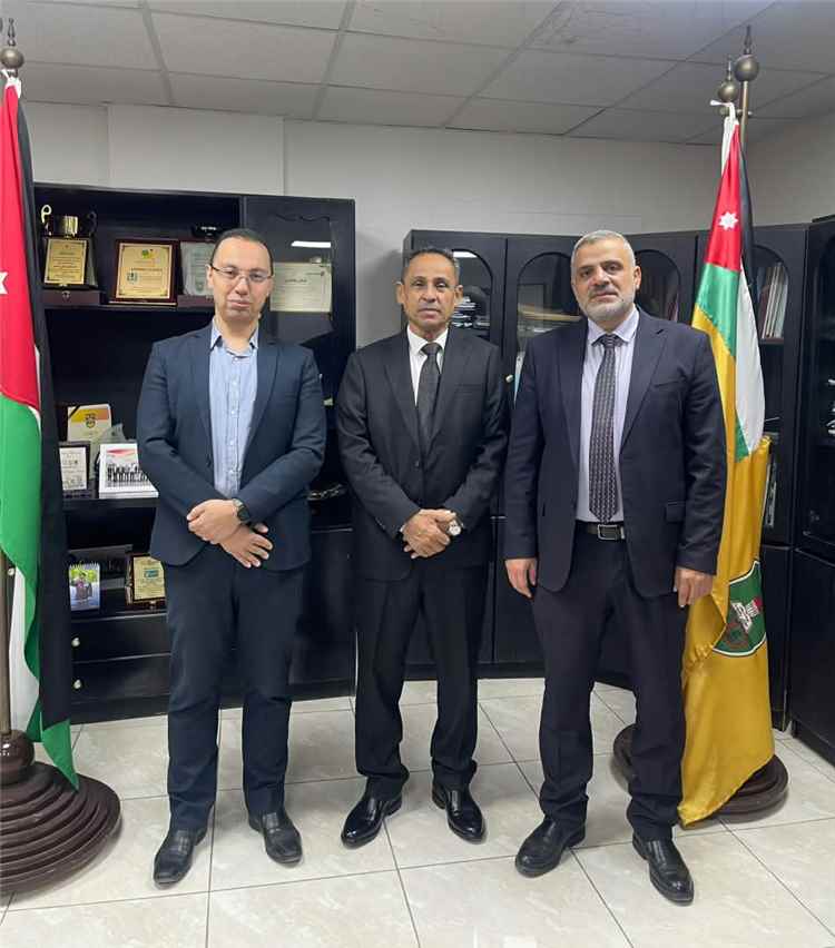 كلية الحاسوب بجامعة عدن ونظيرتها الأردنية تبحثان تعزيز التعاون الأكاديمي والتقني