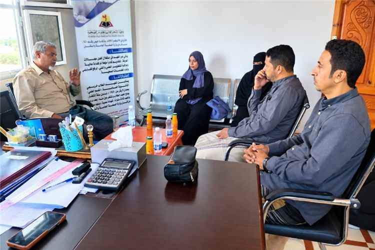 قيادة مستوصف طبيبك النموذجي تزور معهد الشحر العالي للعلوم الصحية