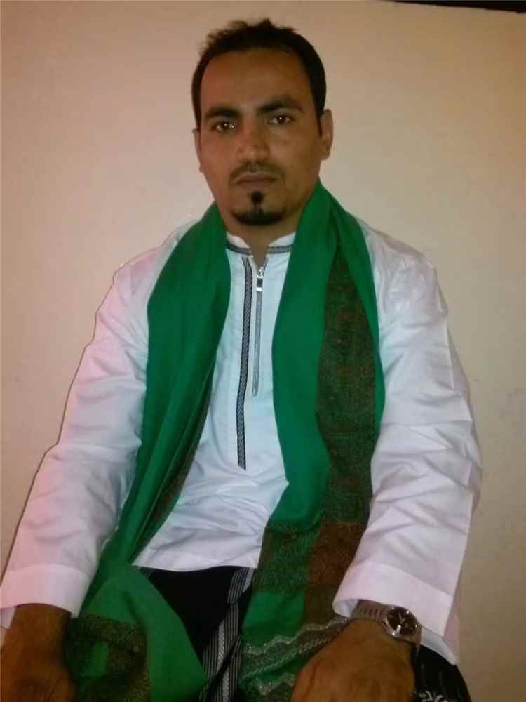 أمن دوعن يحتجز مواطن لمدة 24 ساعة على خلفية خلاف بشأن اسم مسجد بحوفة
