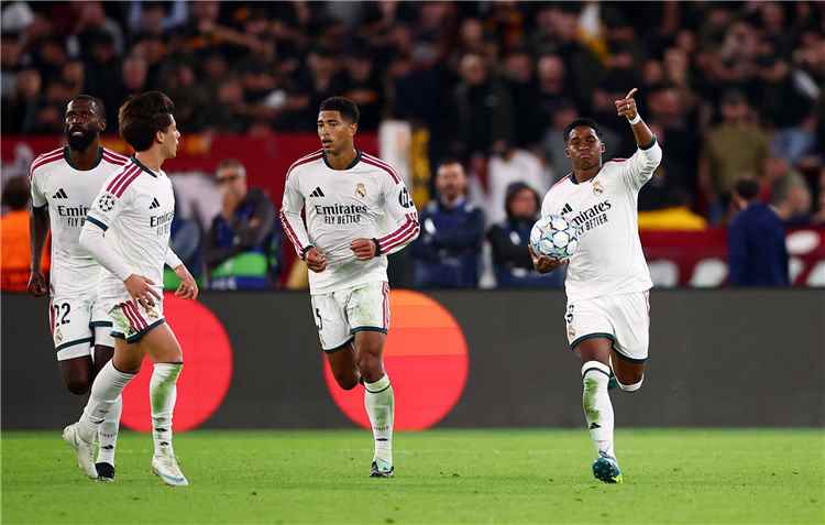 كالعادة.. ريال مدريد يحقق ريمونتادا جديدة في دوري أبطال أوروبا بفوز درامي على مضيّفه روما