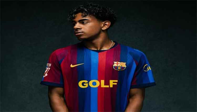 بـ 500 يورو .. برشلونة يبيع قميص الكلاسيكو !
