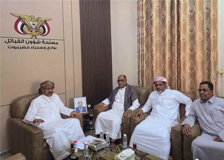 التميمي مدير عام مصلحة شؤون القبائل يلتقي قيادة الأمانة العامة لمرجعية قبائل حضرموت