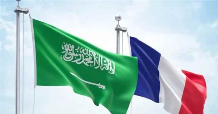 فرنسا تكشف لأول مرة عن دعمها عسكرياً للسعودية بعد ضربات حوثية لمنشآت طاقة في المملكة