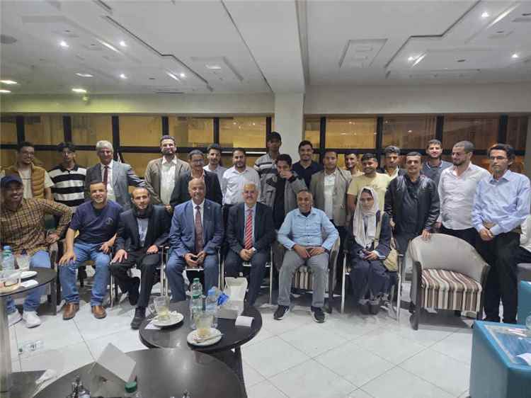 الملحقية الثقافية بالمغرب تعقد لقاءً موسعاً مع طلاب جامعة ابن طفيل بالقنيطرة