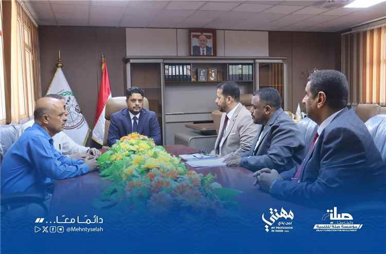 المدير التنفيذي لمؤسسة صلة للتنمية يبحث مع وزير التعليم الفني والتدريب المهني سبل التعاون المشترك