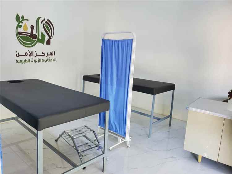 المركز الآمن للأعشاب والزيوت الطبيعية يفتتح قسمي التدليك العلاجي والحجامة في شبام