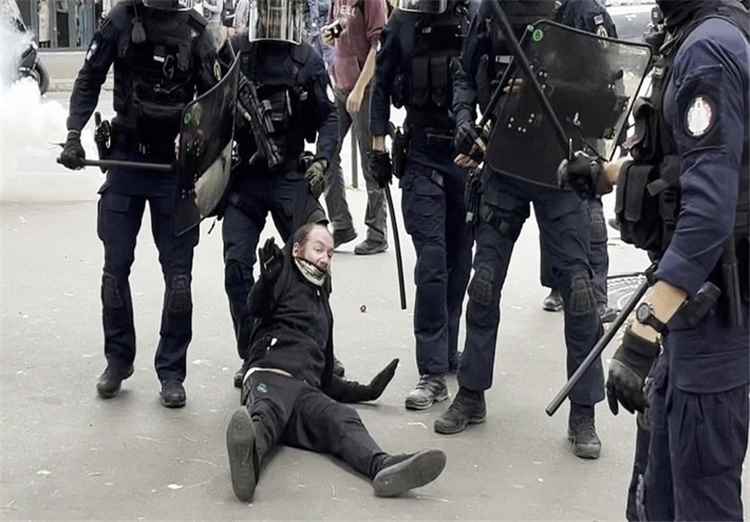 عدد المعتقلين في احتجاجات فرنسا يتجاوز 2000 شخص