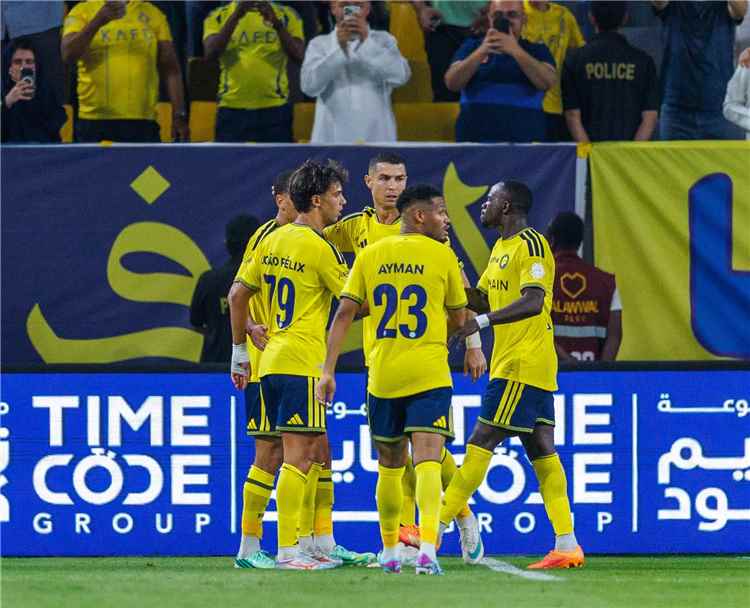 النصر يهزم الفيصلي بثلاثية ويواصل المنافسة على صدارة دوري روشن السعودي