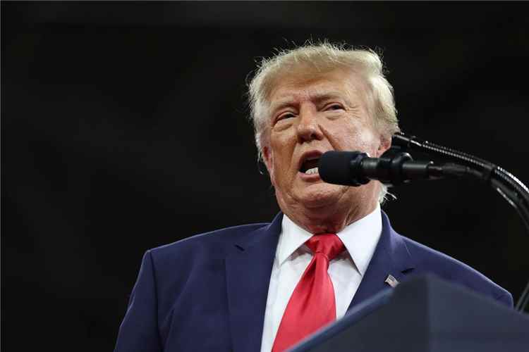 ترامب: قد ننفذ عملية عسكرية أخرى ضد إيران