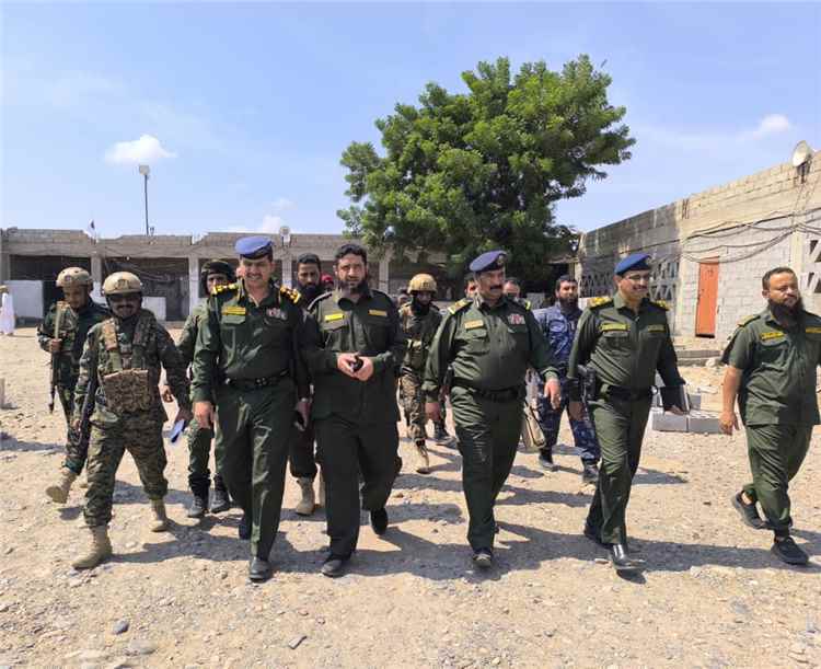 لجنة ميدانية من وزارة الداخلية تزور أمن لحج وتشيد بالانضباط والجاهزية الأمنية