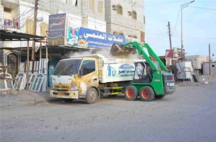 صندوق النظافة بأبين يلزم المحلات والمطاعم بضوابط النظافة العامة