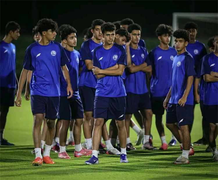 منتخب الناشئين يواصل تحضيراته المكثفة لمواجهة الكويت ببطولة الخليج