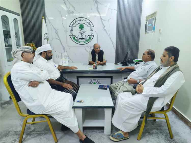 نائب رئيس مؤتمر حضرموت الجامع يؤكد أهمية توحيد المواقف وتكثيف الجهود لمواجهة التحديات الراهنة