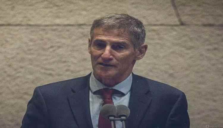 إحباط محاولة طعن استهدفت زعيم المعارضة الإسرائيلية يائير غولان في تل أبيب