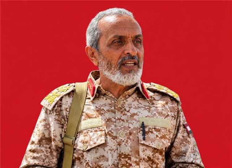 مقتل قائد اللواء 15 الحوثي برصاص الجيش في تعز.. خسارة كبيرة للميليشيا
