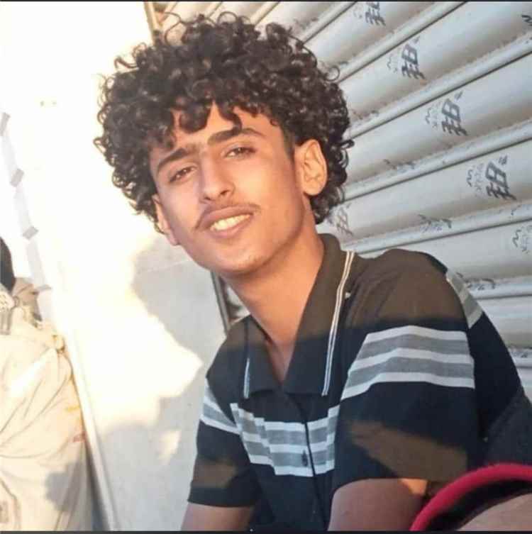 مدير عام تربية أبين يعزي الصحفي كمال الجعدني في استشهاد ابن أخيه مصعب حسين الجعدني