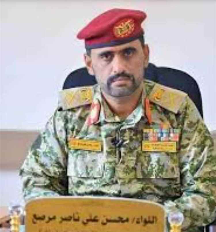 اللواء محسن مرصع الكازمي يعزي الصحفي كمال الجعدني باستشهاد نجل أخيه