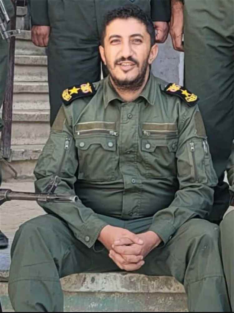 مصرع مدير مركز شرطة بيت بوس في جبهة صبر بتعز يكشف استمرار دفع قيادات الشرطة إلى القتال